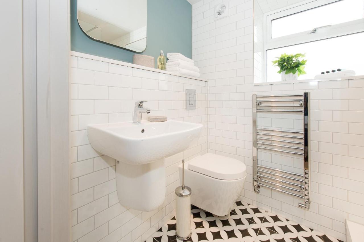 The Burrow By Harrogate Serviced Apartments Экстерьер фото