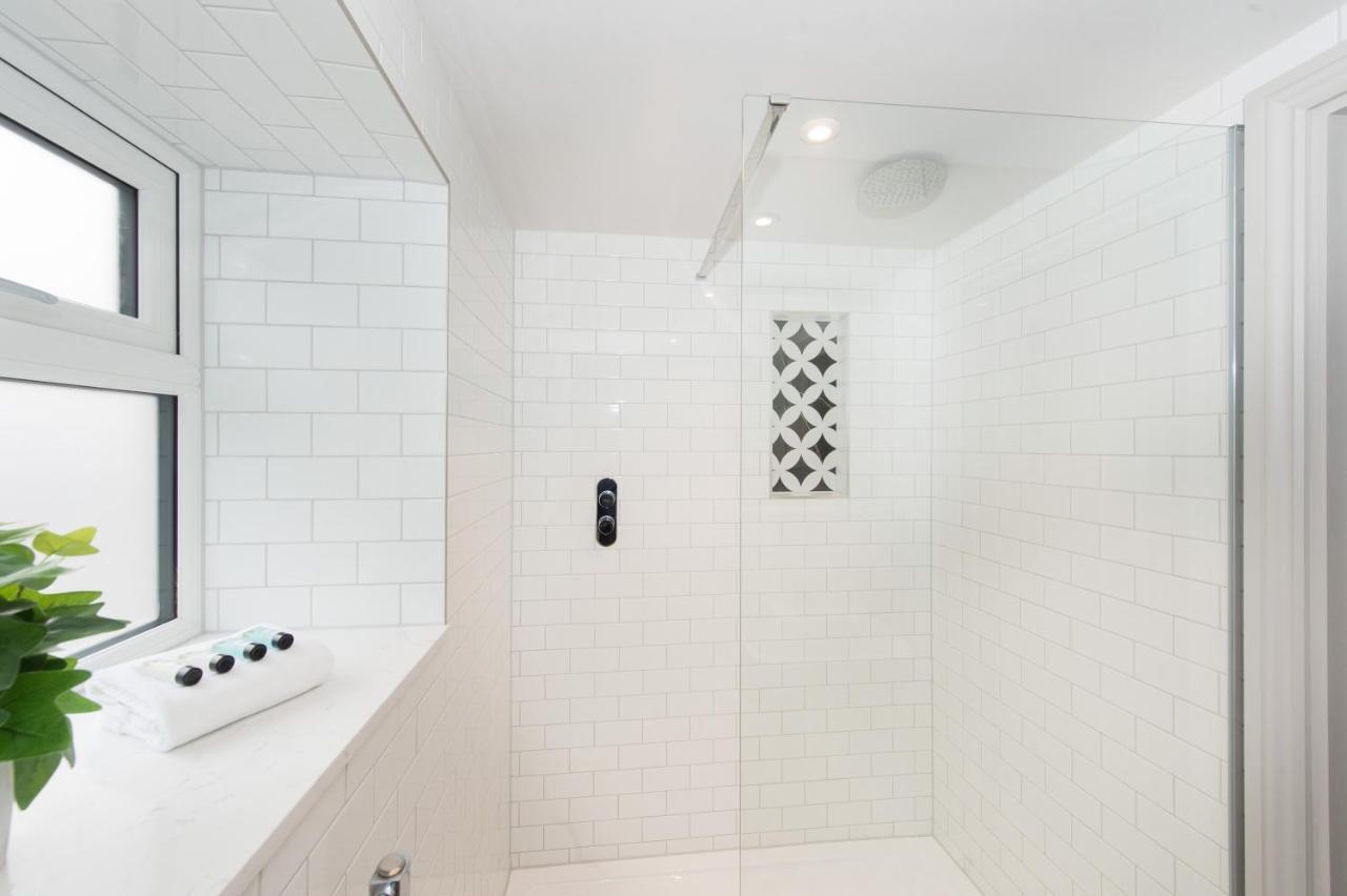 The Burrow By Harrogate Serviced Apartments Экстерьер фото